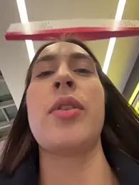 Holly_Play stripchat stream image, 29.12.2025 12:10