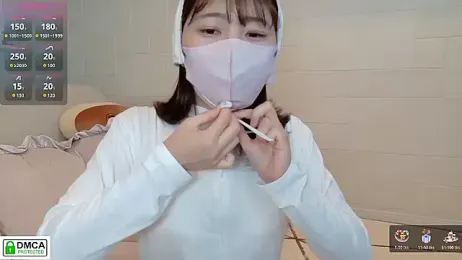 SUZU_ stripchat stream image, 31.12.2025 03:00