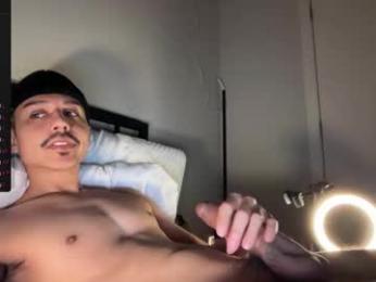 xmomentumx chaturbate stream image, 31.12.2025 04:20