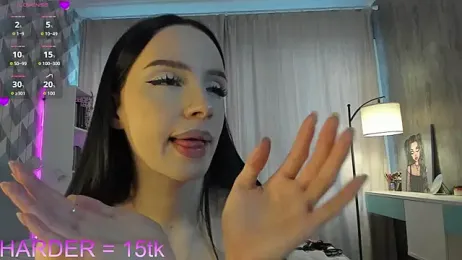 flora_off stripchat stream image