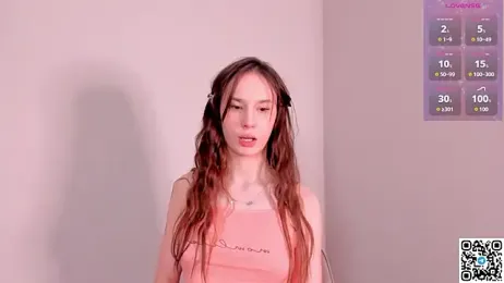 emmelieflorence stripchat stream image