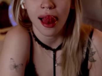 ho1yh01e chaturbate stream image