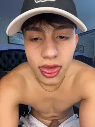 Lander_Cruz stripchat stream image