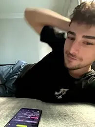 Yasinyasin7 stripchat stream image, 19.01.2026 12:40