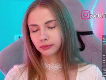 VikkiExtraCheese bongacams stream image