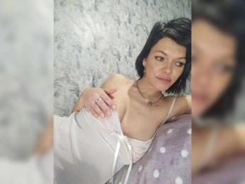 Lois-Lorrie bongacams stream image