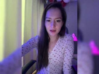 whiteTEA bongacams stream image