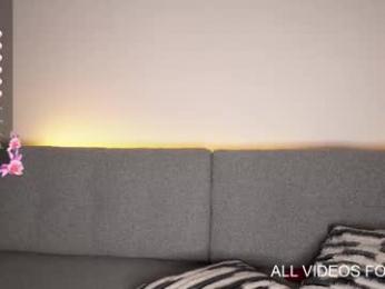 lovelusik chaturbate stream image