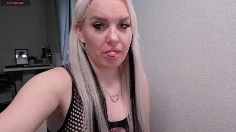 MIA-XXX stripchat stream image, 03.02.2026 08:00