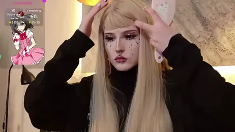 MilkMeSoftly stripchat stream image