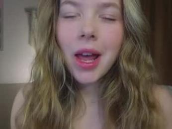 milly_shy chaturbate stream image