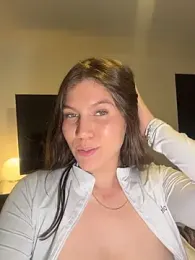 AmelieLaurent_ stripchat stream image