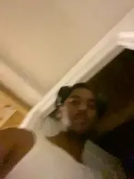 Axel_black10 stripchat stream image