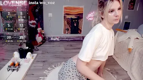 Careful_i_bite stripchat stream image