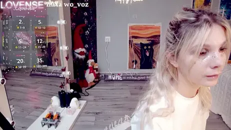 Careful_i_bite stripchat stream image