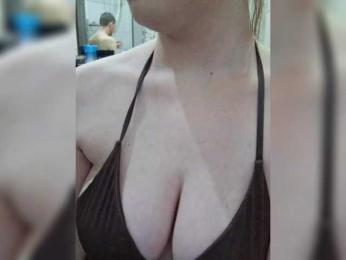 -Molly bongacams stream image