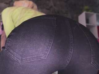 yourfeetmodel camsoda stream image