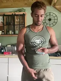 Axel_black10 stripchat stream image