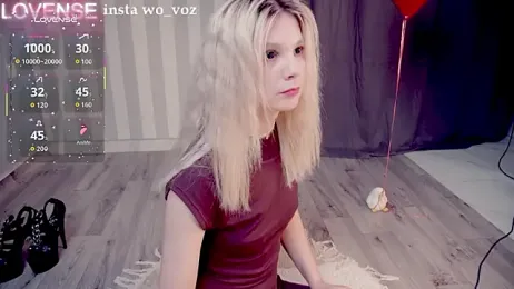 Careful_i_bite stripchat stream image