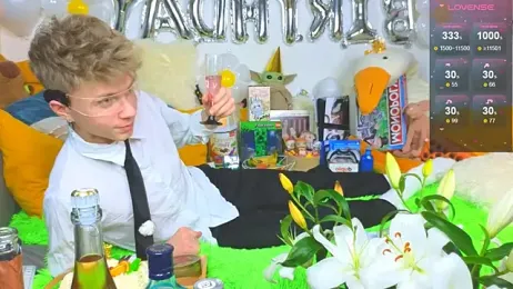 LandelRay stripchat stream image