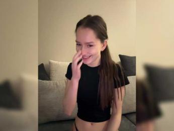 whiteTEA bongacams stream image