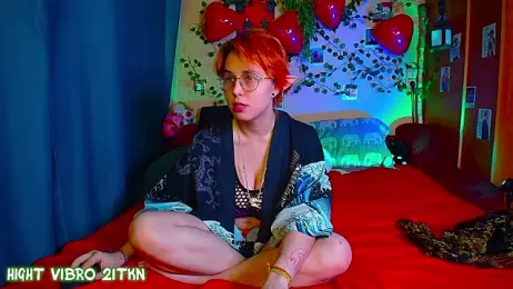 TrickyKitsune stripchat stream image