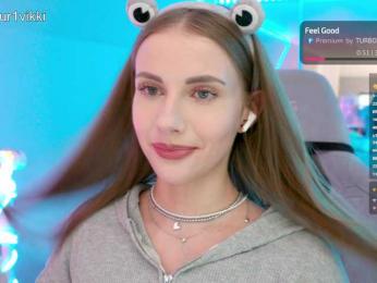 VikkiExtraCheese bongacams stream image