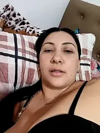 You-kitty2025 stripchat stream image