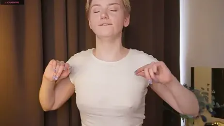 MaeEversley stripchat stream image