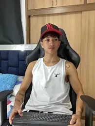 _CamiloBass stripchat stream image