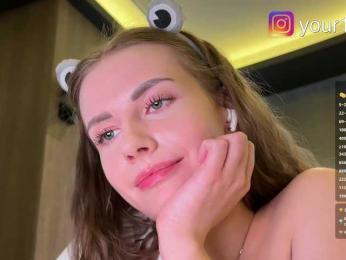 VikkiExtraCheese bongacams stream image