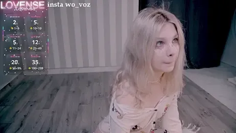 Careful_i_bite stripchat stream image