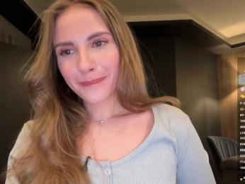 VikkiExtraCheese bongacams stream image