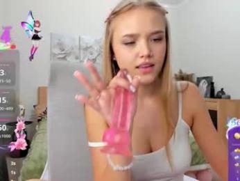 flooora_0 chaturbate stream image, 09.03.2026 03:10