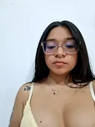 -VICKKY stripchat stream image