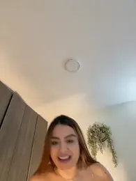 valeria2019hot stripchat stream image