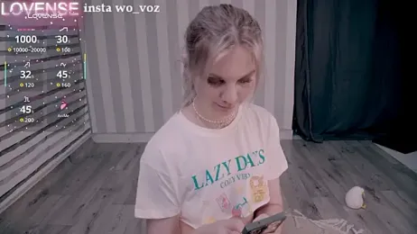 Careful_i_bite stripchat stream image