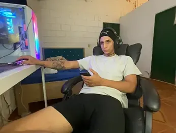 Max_TheHorseDick stripchat stream image, 16.03.2026 01:50