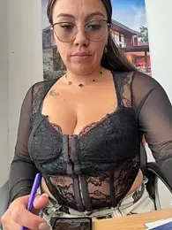 LIZ-06_ stripchat stream image