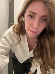 MariiD stripchat stream image, 18.03.2026 06:50