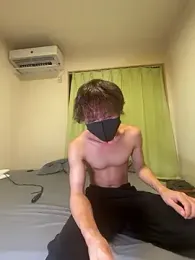 UKI06 stripchat stream image