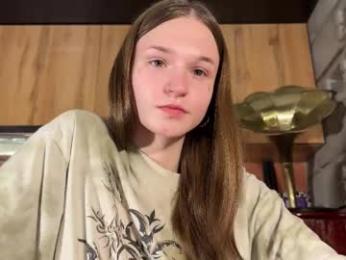 nloraaa chaturbate stream image