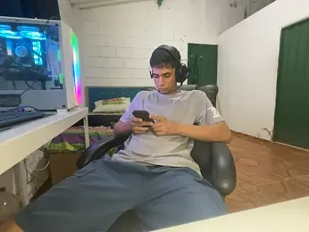 Max_TheHorseDick stripchat stream image, 31.03.2026 01:40