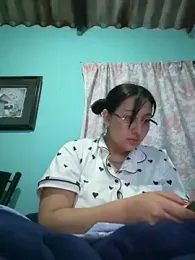 You-kitty2025 stripchat stream image