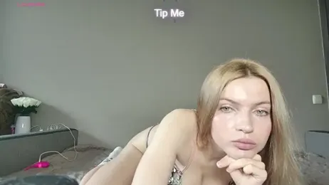 JuiliOnesunray stripchat stream image, 02.04.2026 05:50