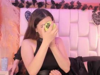 daphne_and_roger chaturbate stream image, 02.04.2026 11:00