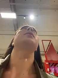 Holly_Play stripchat stream image