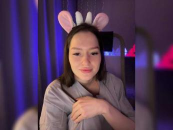 whiteTEA bongacams stream image