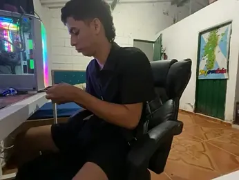 Max_TheHorseDick stripchat stream image, 13.04.2026 02:50