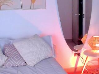 Evangelyne Excalibur flirt4free stream image, 19.04.2026 03:00